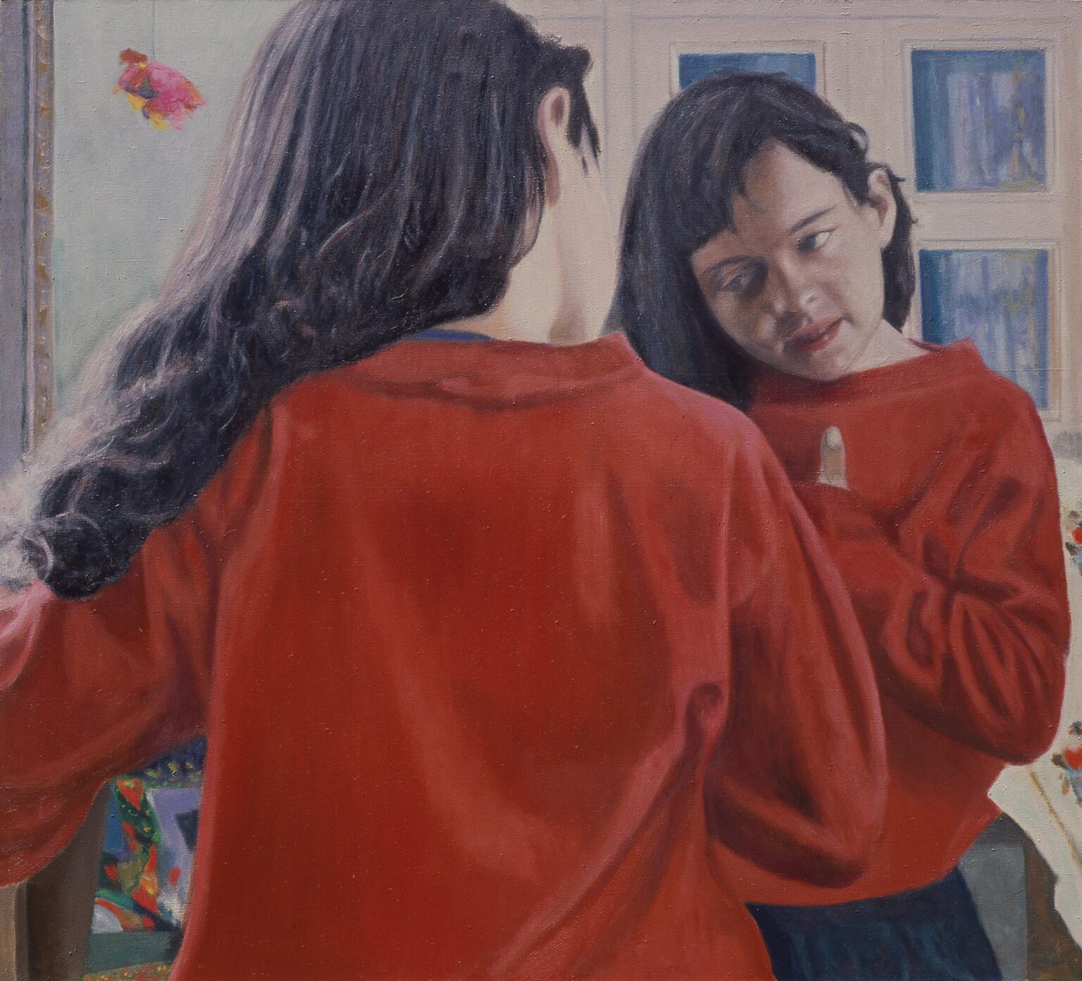 obraz barwny przedstawia długowłosą dziewczynę w czerwonej bluzie, widzianą od tyłu oraz jej odbicie w lustrze
